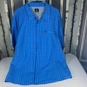 NordicTrack Blue Checkered Short Sleeve Vented Shoulder Shirt